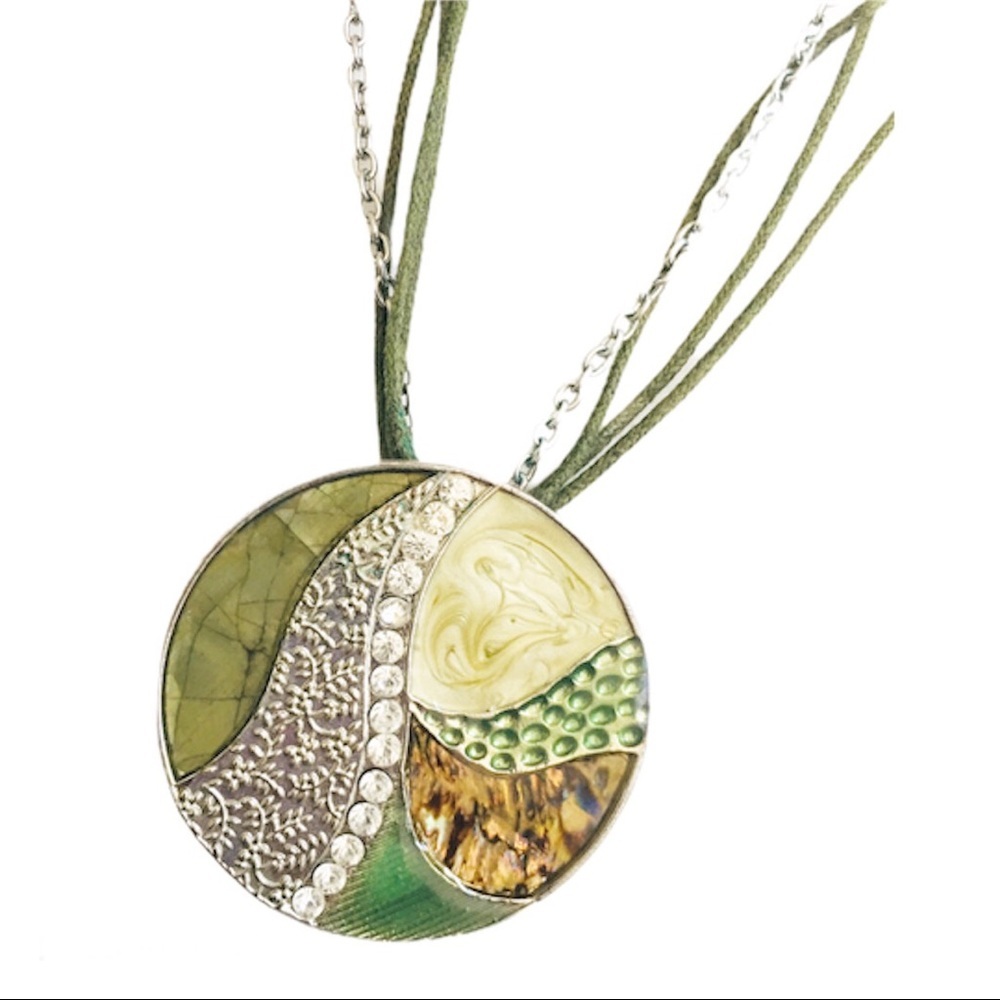 Boho Two-Tone Peace Pendant Jade Gold Chain Necklace
